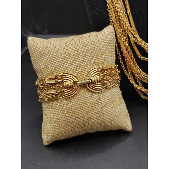 Vintage Gold tone Sarah Coventry Long Heavy Layered Necklace and Bracelet - Picture 3 of 11